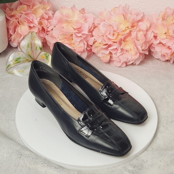 VINTAGE Magdesians Black Leather Block Heed Slip on Shoes Size: 8 - Picture 8 of 13